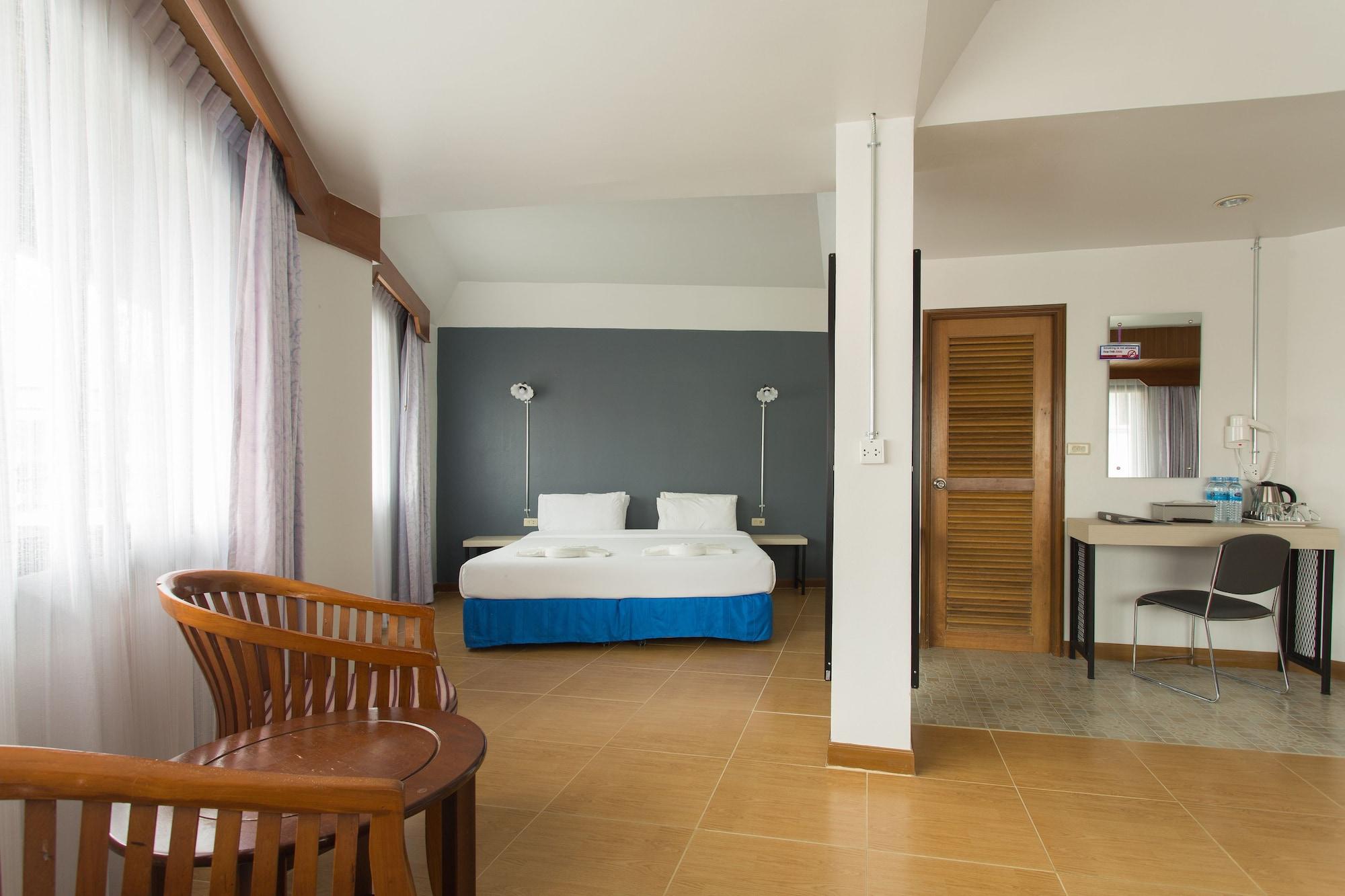 City Hotel קראבי מראה חיצוני תמונה