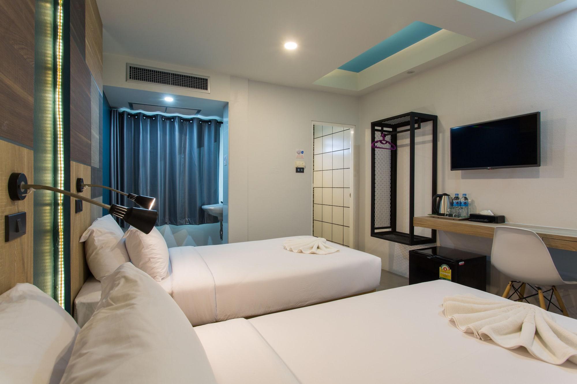 City Hotel קראבי מראה חיצוני תמונה