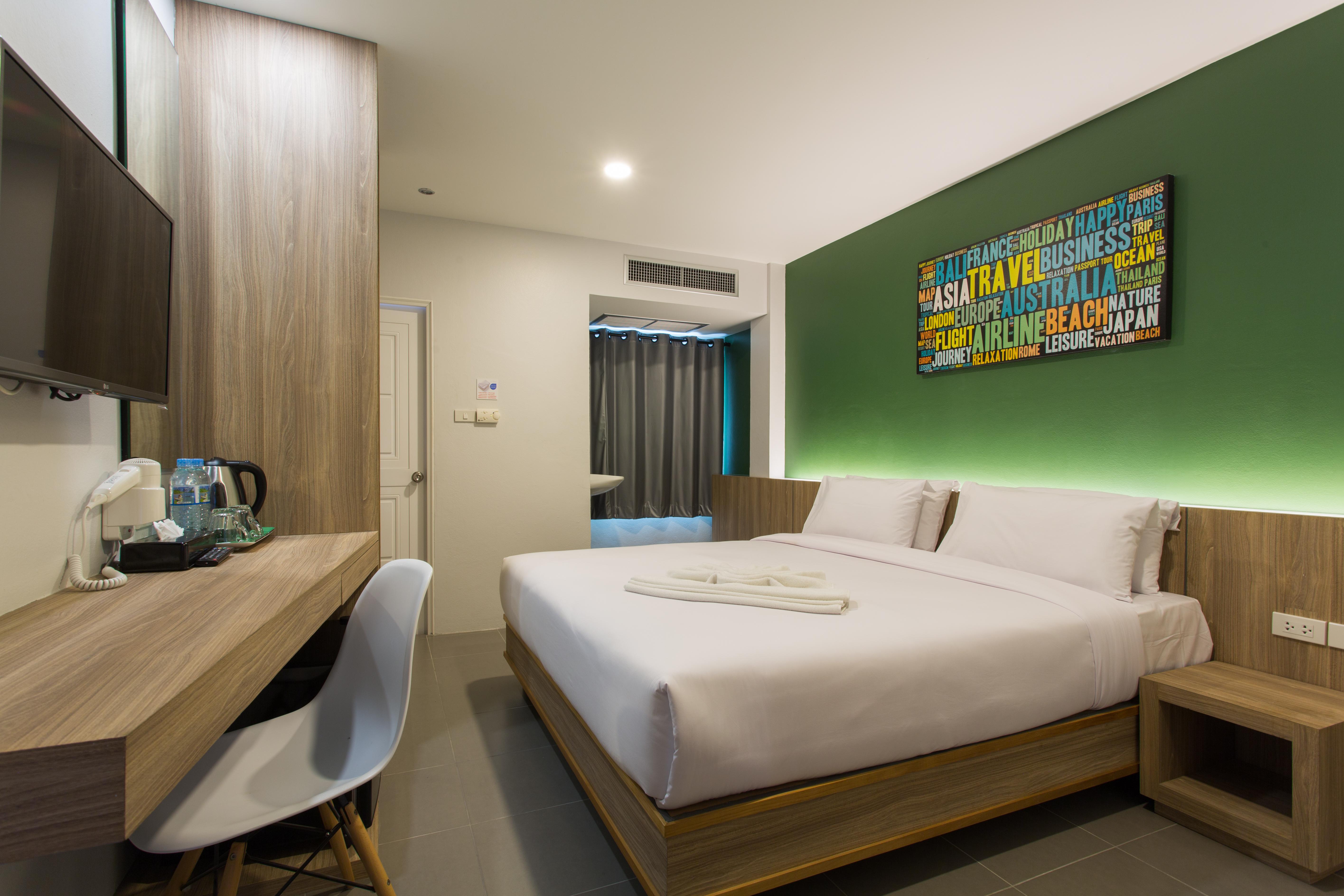 City Hotel קראבי מראה חיצוני תמונה