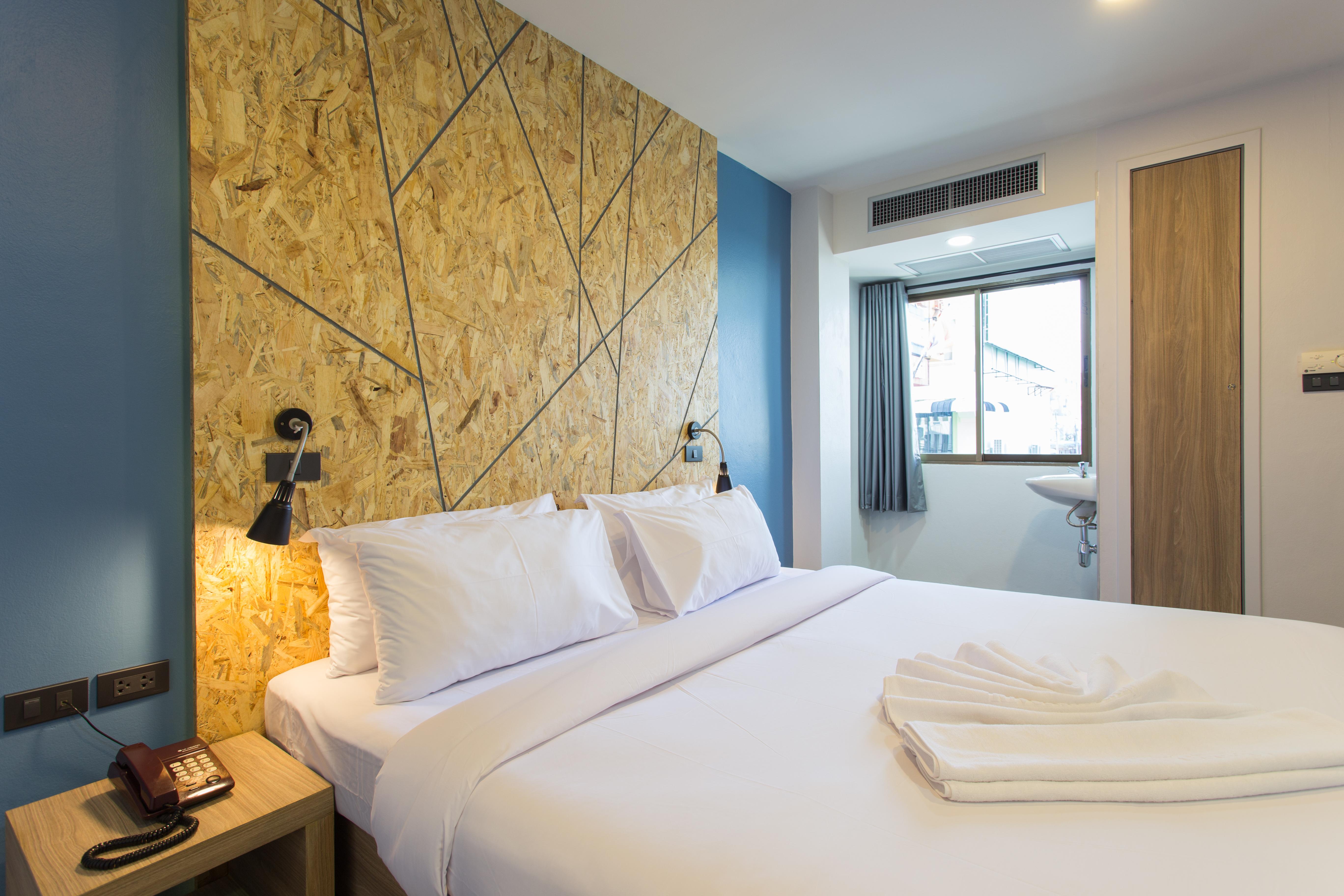 City Hotel קראבי מראה חיצוני תמונה