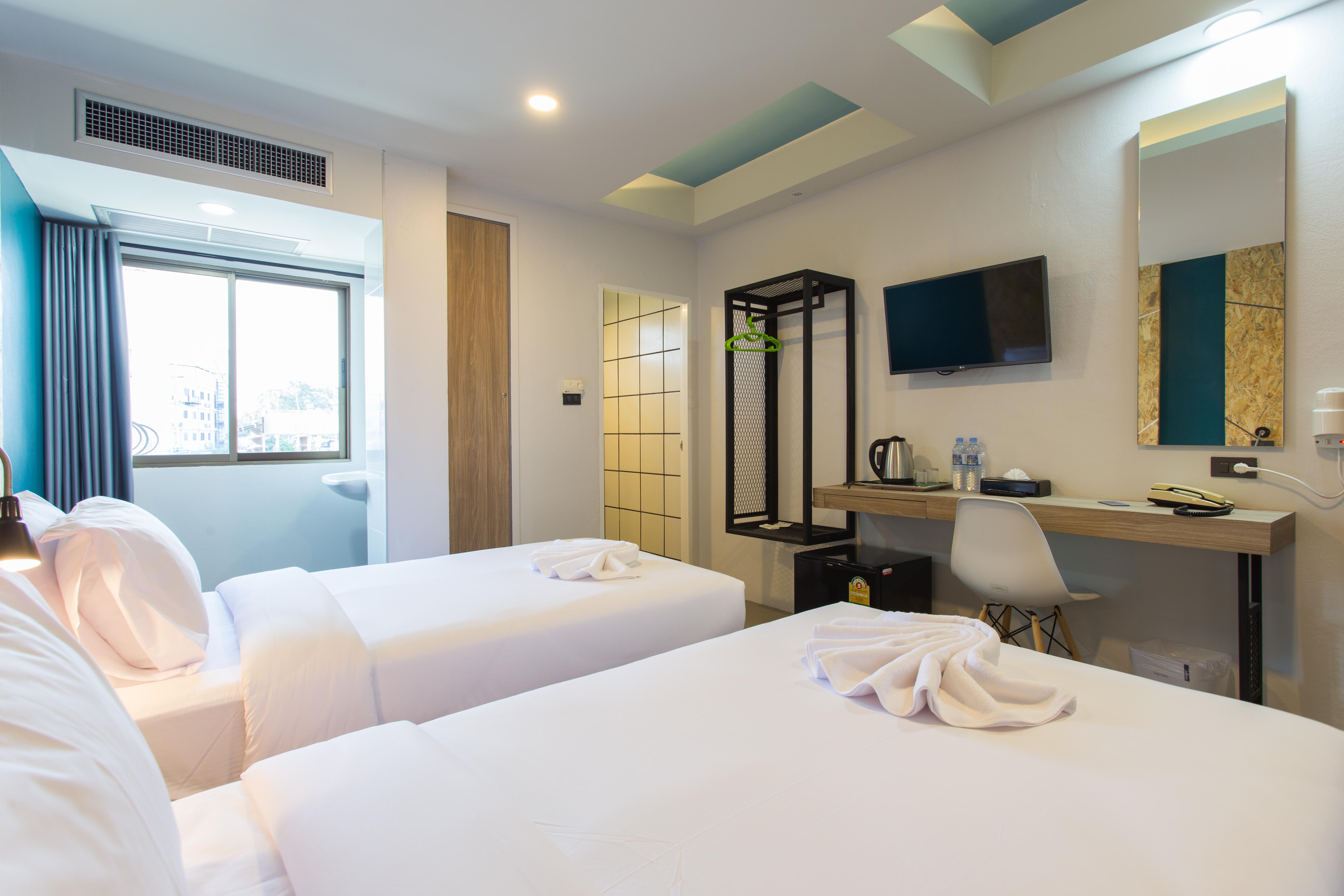 City Hotel קראבי מראה חיצוני תמונה