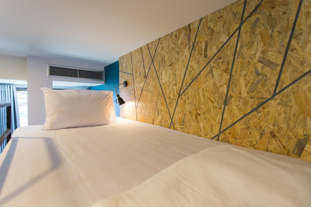 City Hotel קראבי מראה חיצוני תמונה