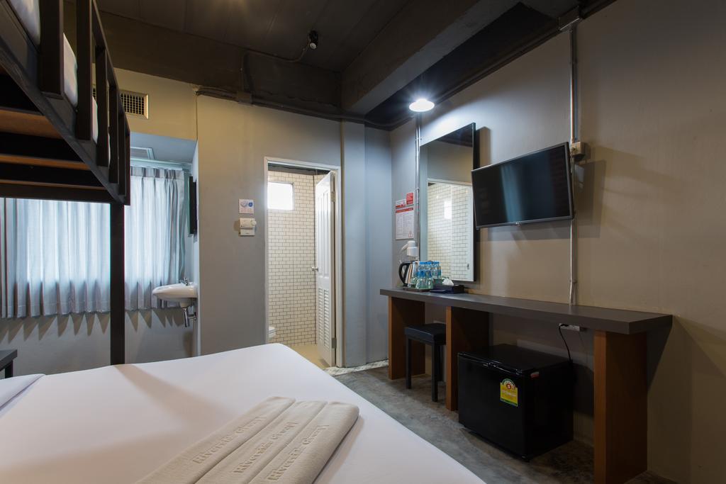 City Hotel קראבי חדר תמונה